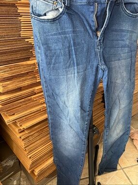 Sofia Jeans by Sofia Vergara Skinny Jeans in Blue